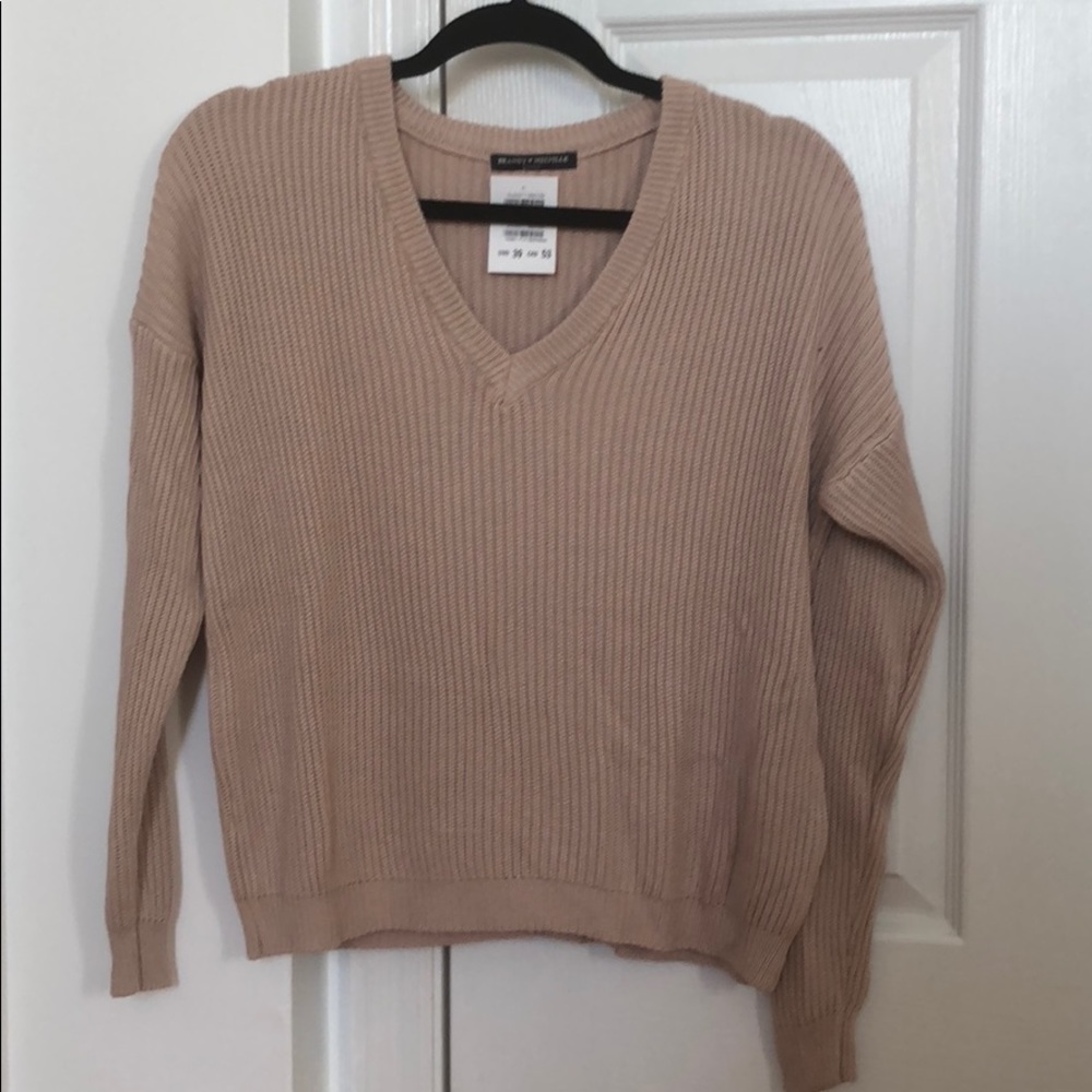 NWT Brandy Melville V Neck Sweater - Pink